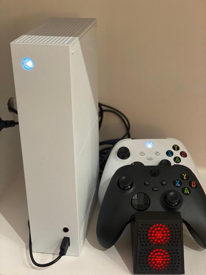Capsule Color Deluxe Balneo I Ecran Home Cinema I Console De Jeux Trith-Saint-Leger Eksteriør bilde